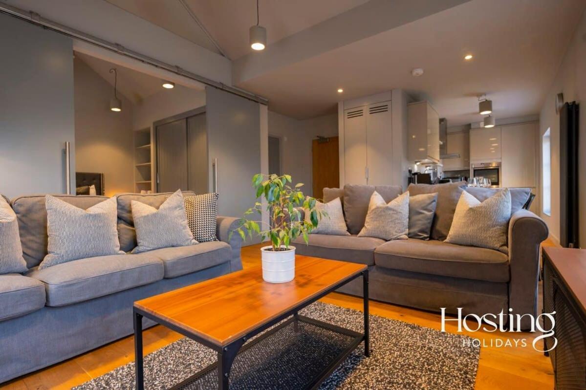 Stylish Luxury Apartment In The Centre Of Henley Екстер'єр фото