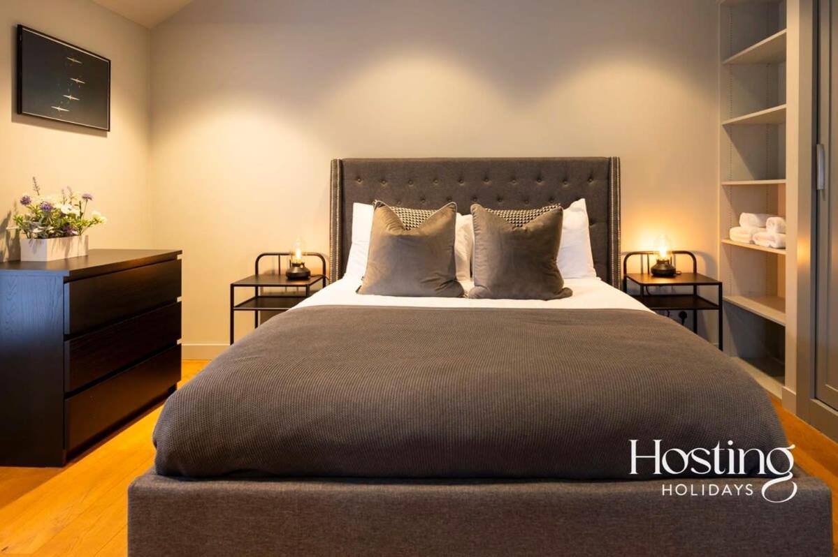 Stylish Luxury Apartment In The Centre Of Henley Екстер'єр фото