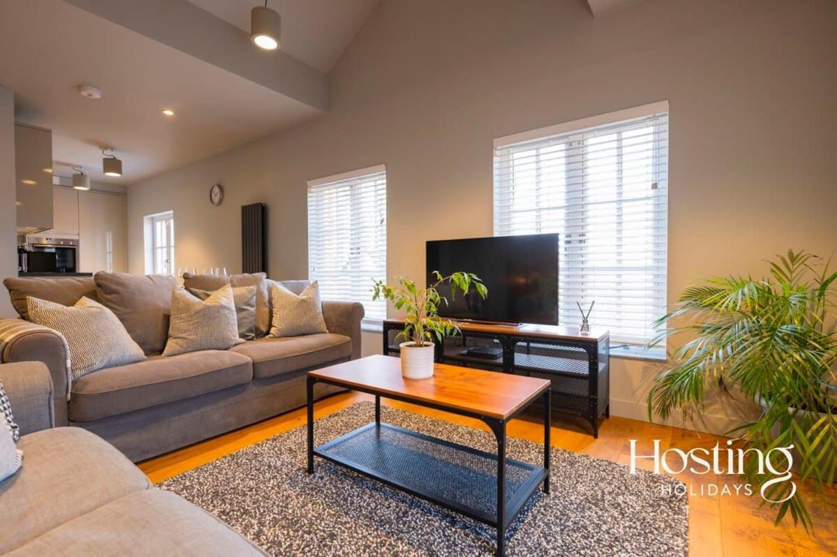 Stylish Luxury Apartment In The Centre Of Henley Екстер'єр фото